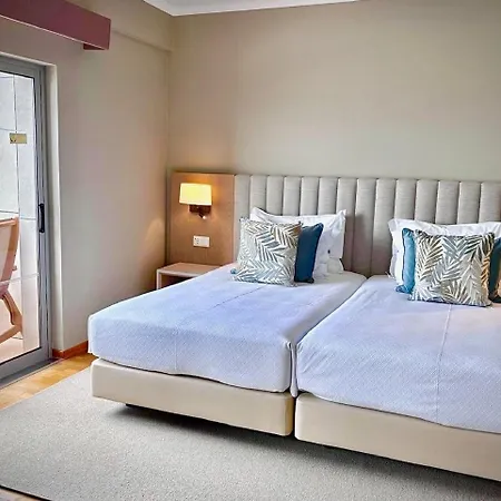 爱丽丝宜奥斯酒店 酒店 4*