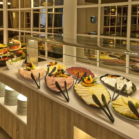 爱丽丝宜奥斯酒店 4*