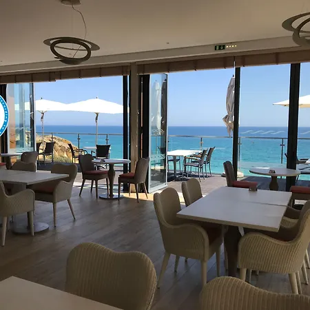 Alisios Αλμπουφέιρα